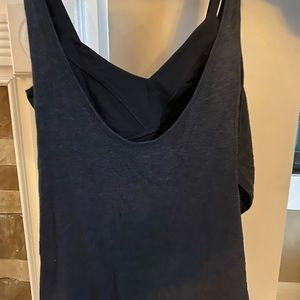 Lululemon twist back tank with built in bra